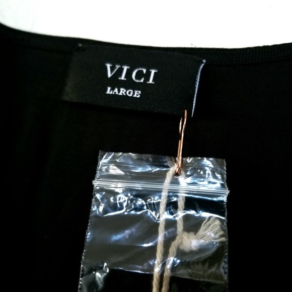 NWT Vici Tiered Long Sleeve Maxi Dress in Black Large - Picture 3 of 10